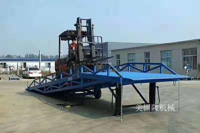 万宁移动式登车桥价格