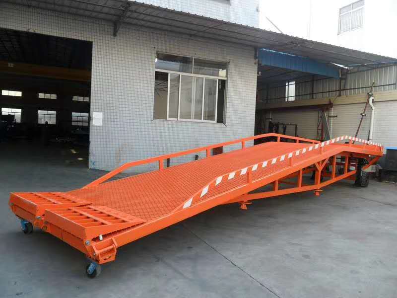 万宁装卸登车桥