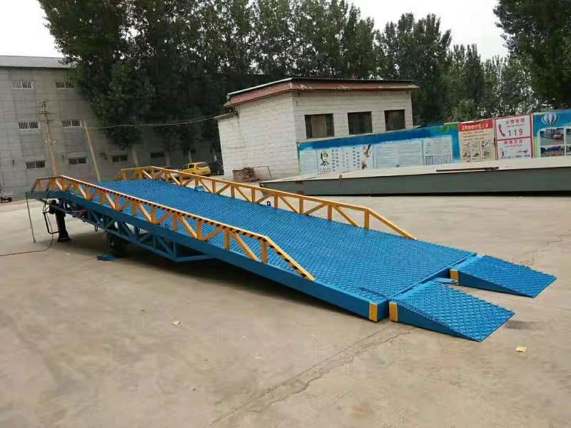 万宁汽车登车桥