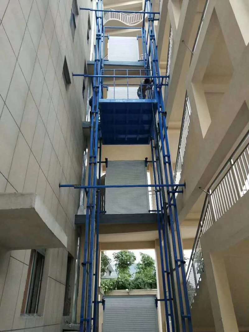 万宁户外货梯